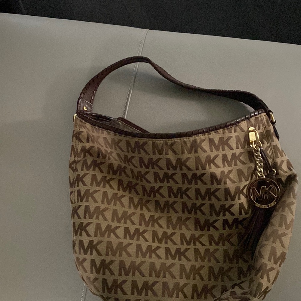 Micheal Kors hobo